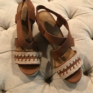 Bass platform Sandals